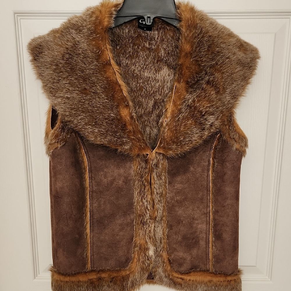 Cejon Brown Tan Faux Fur Vest Size Medoum